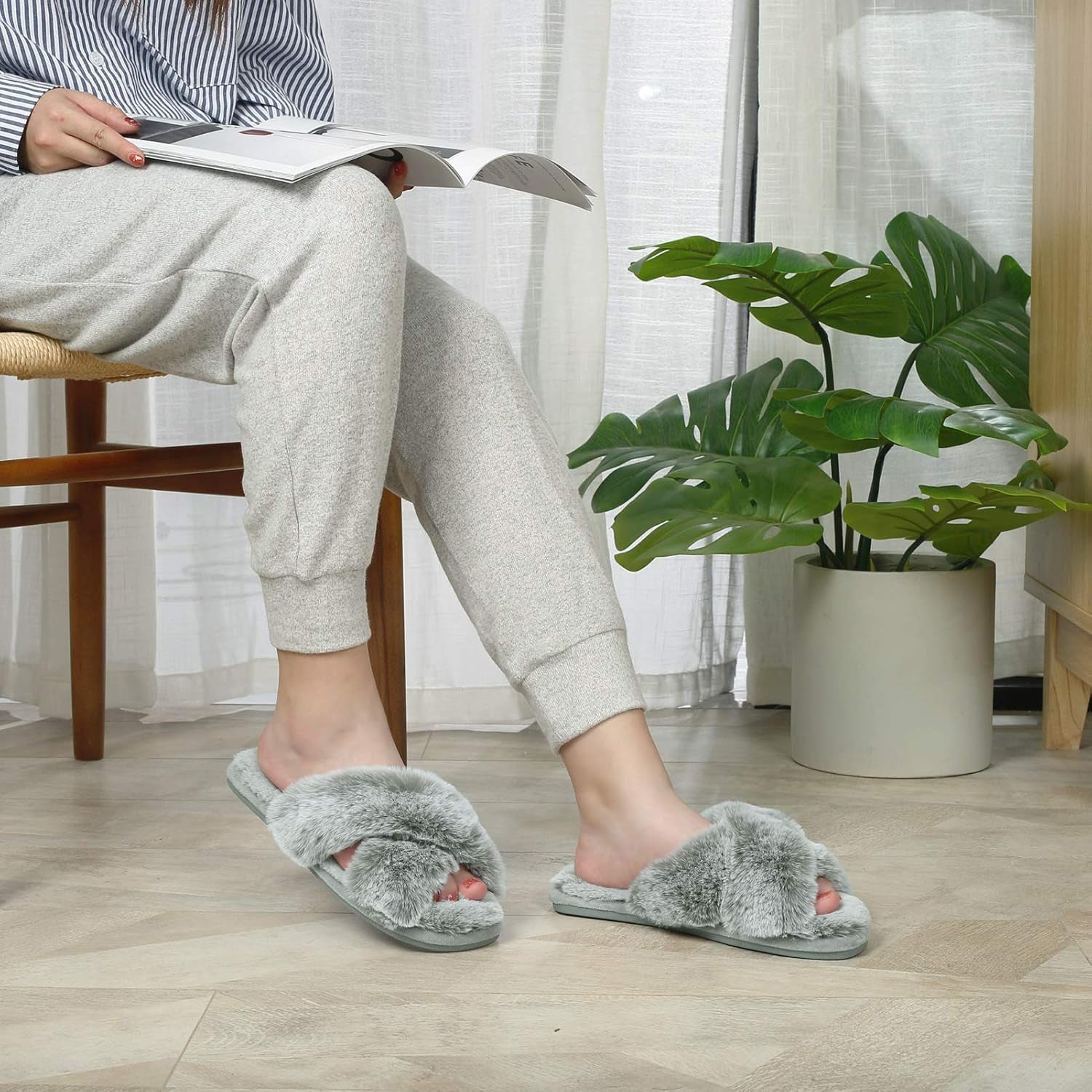 Womens Cross Band Slippers Cozy Furry Fuzzy House Slippers Open Toe Fluffy Indoor Shoes Outdoor Slip on Warm Breathable Anti-Skid Sole